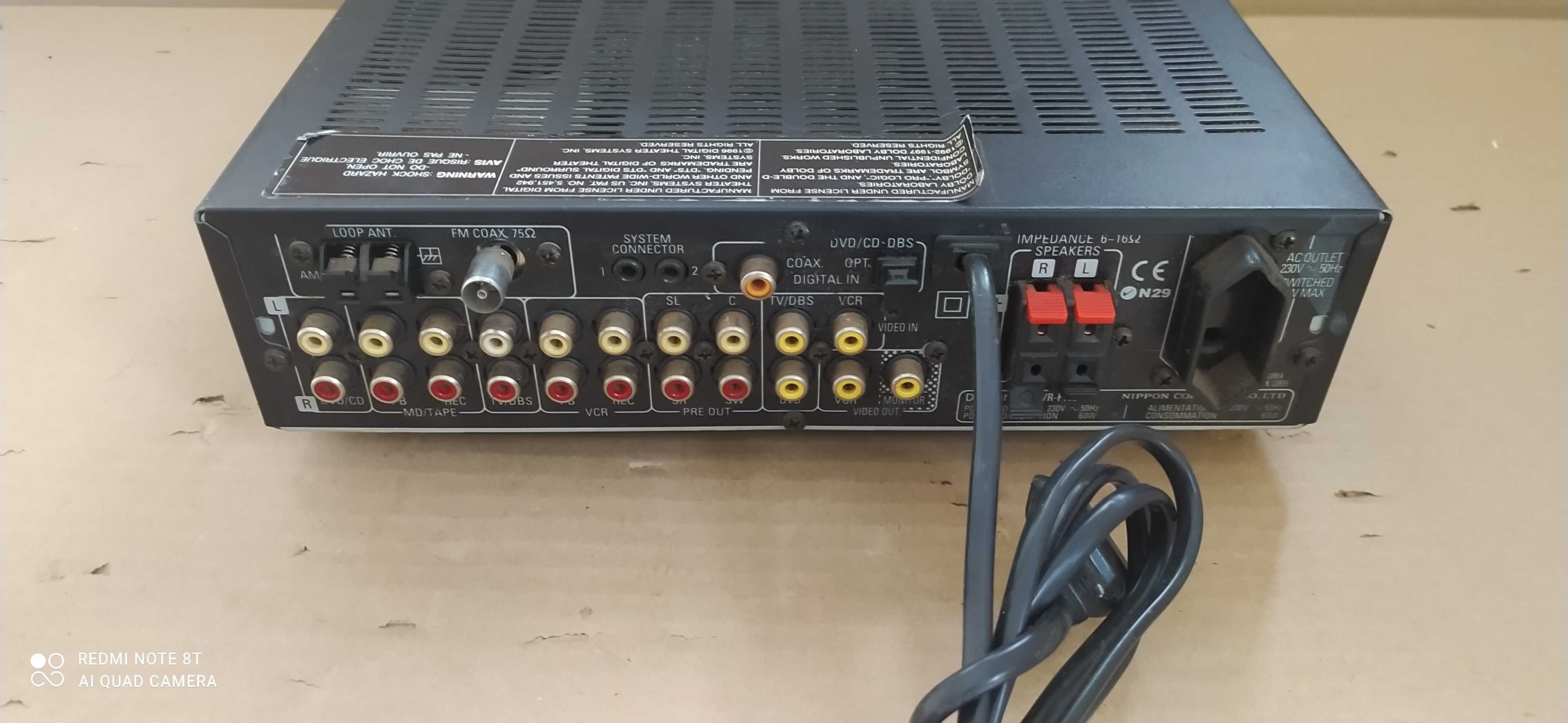 Denon AVR-F100 Wysokiej klasy amplituner serii midi