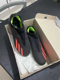 Chuteiras adidas, 42 novas