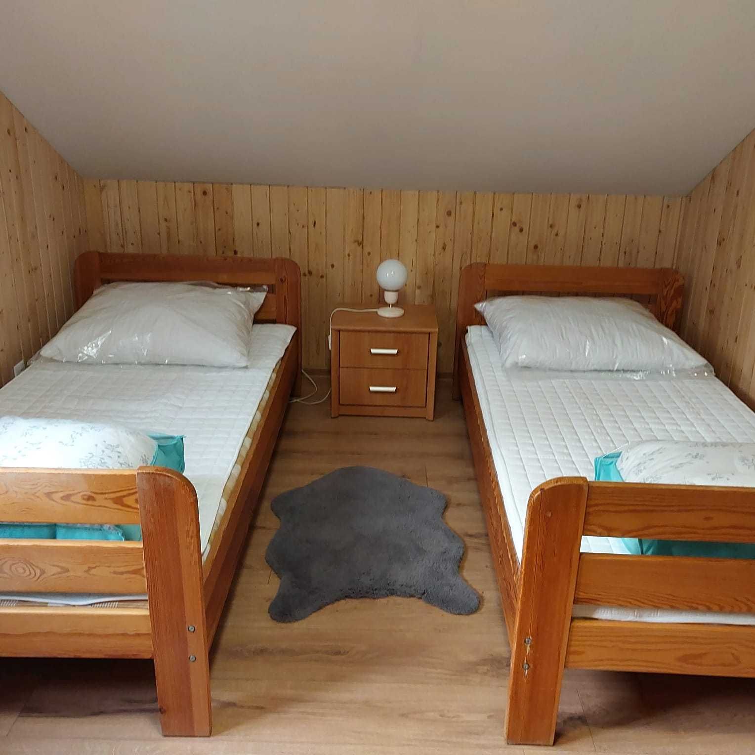 Domek całoroczny w otoczeniu lasów i jezior