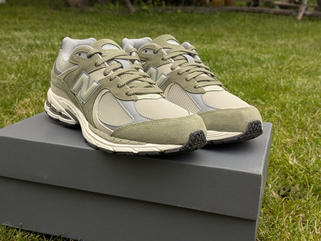 ОРИГІНАЛ! Чоловічі кросівки New Balance 2002R (42 ½; 43)