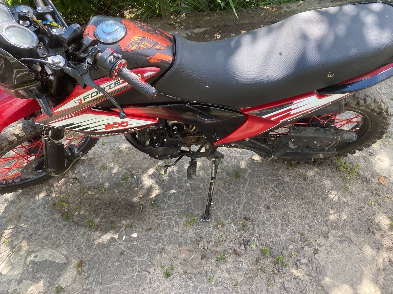 Продам мотоцикл форте 200