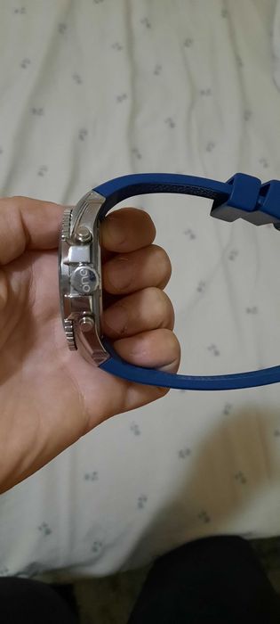 Vendo relógio de homem da ONE