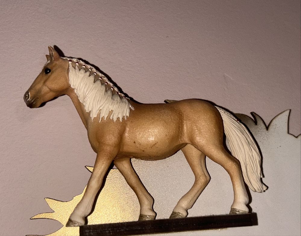 Figurki koni schleich