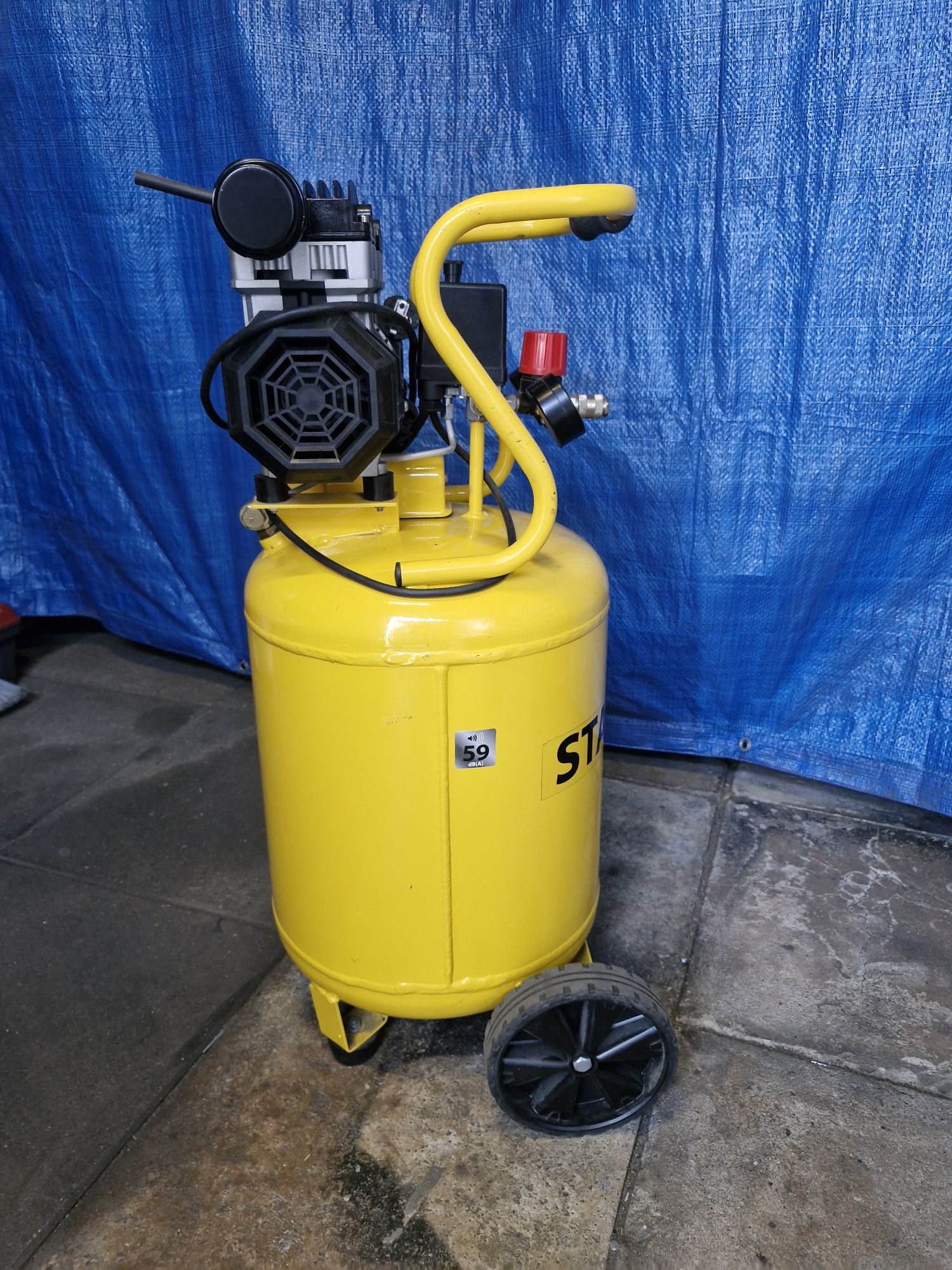 Kompresor  Stanley 50l cichy