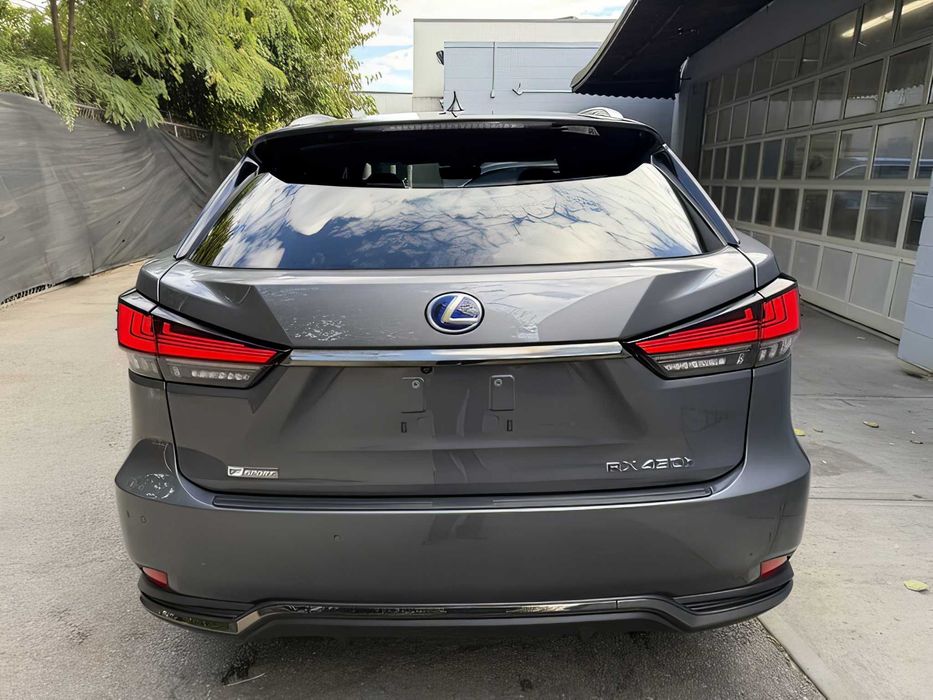 Lexus RX      2022