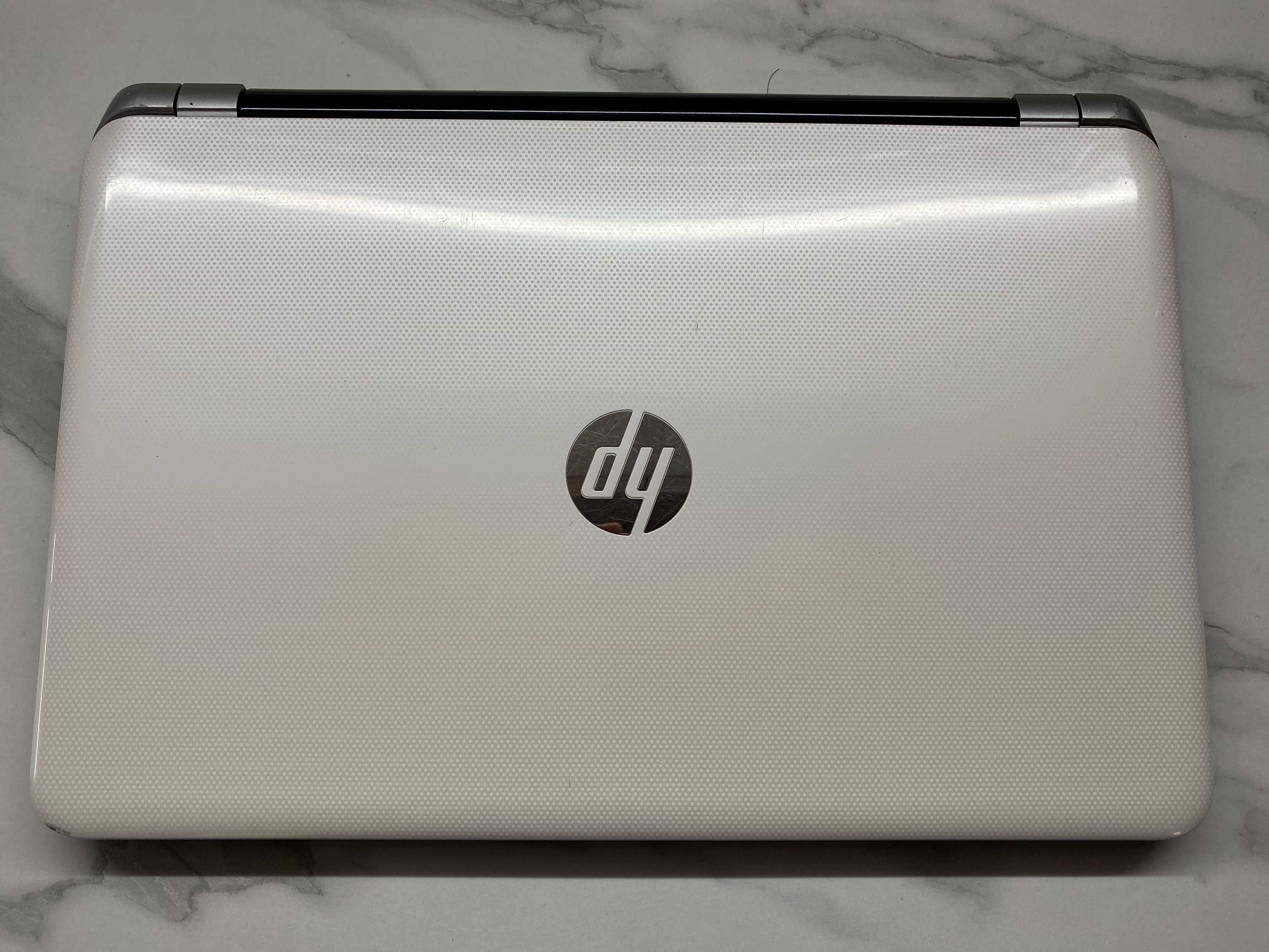 HP Pavilion 15 Celeron 1007U/4Гб ОЗУ/500Гб HDD/15.6" HD Нова АКБ