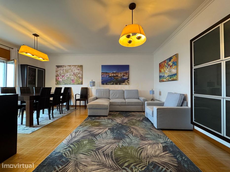 Apartamento T3 mobilado para arrendamento em Mongeron, Póvoa de Varzim