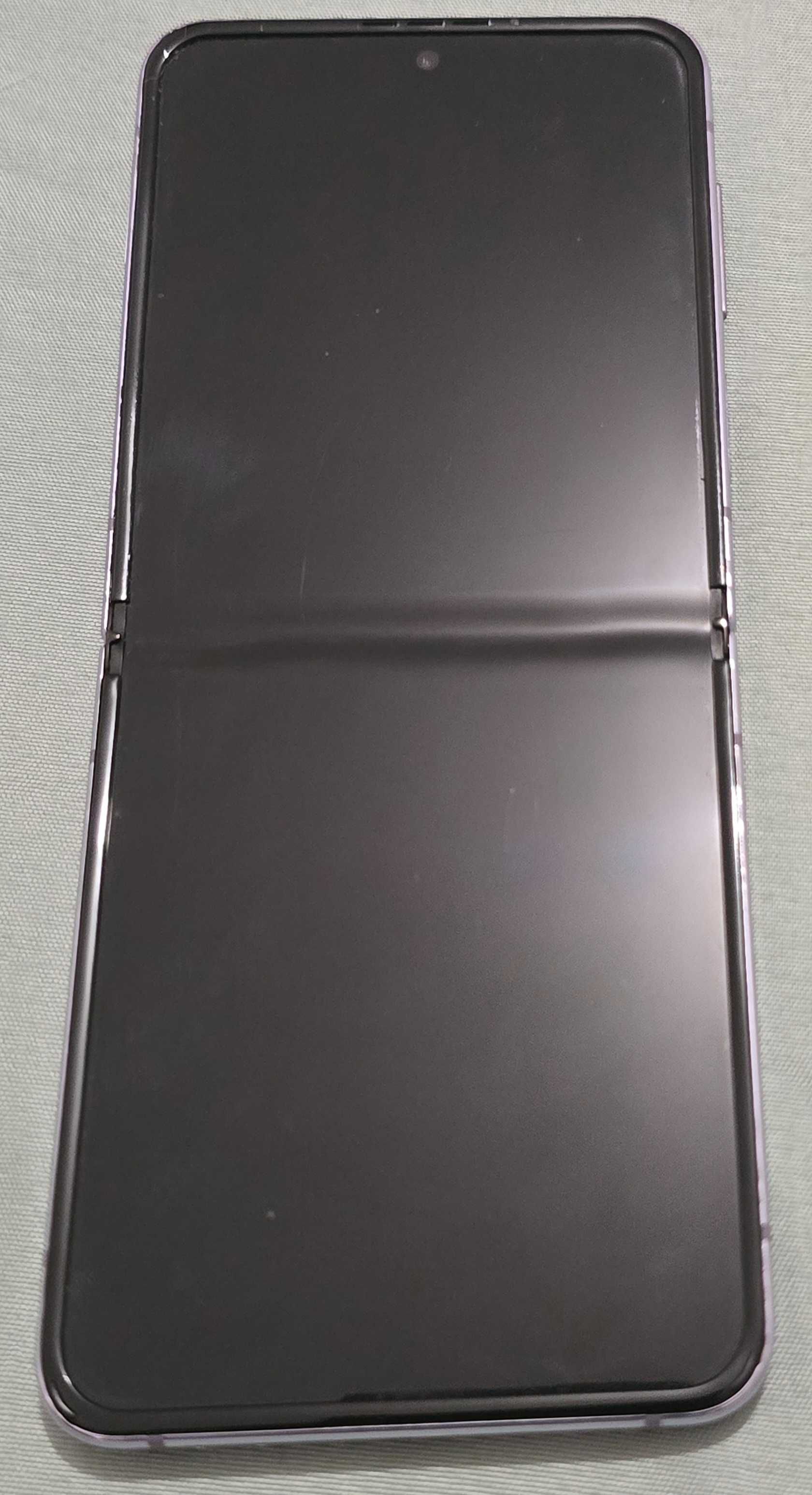 SAMSUNG Galaxy Z Flip4