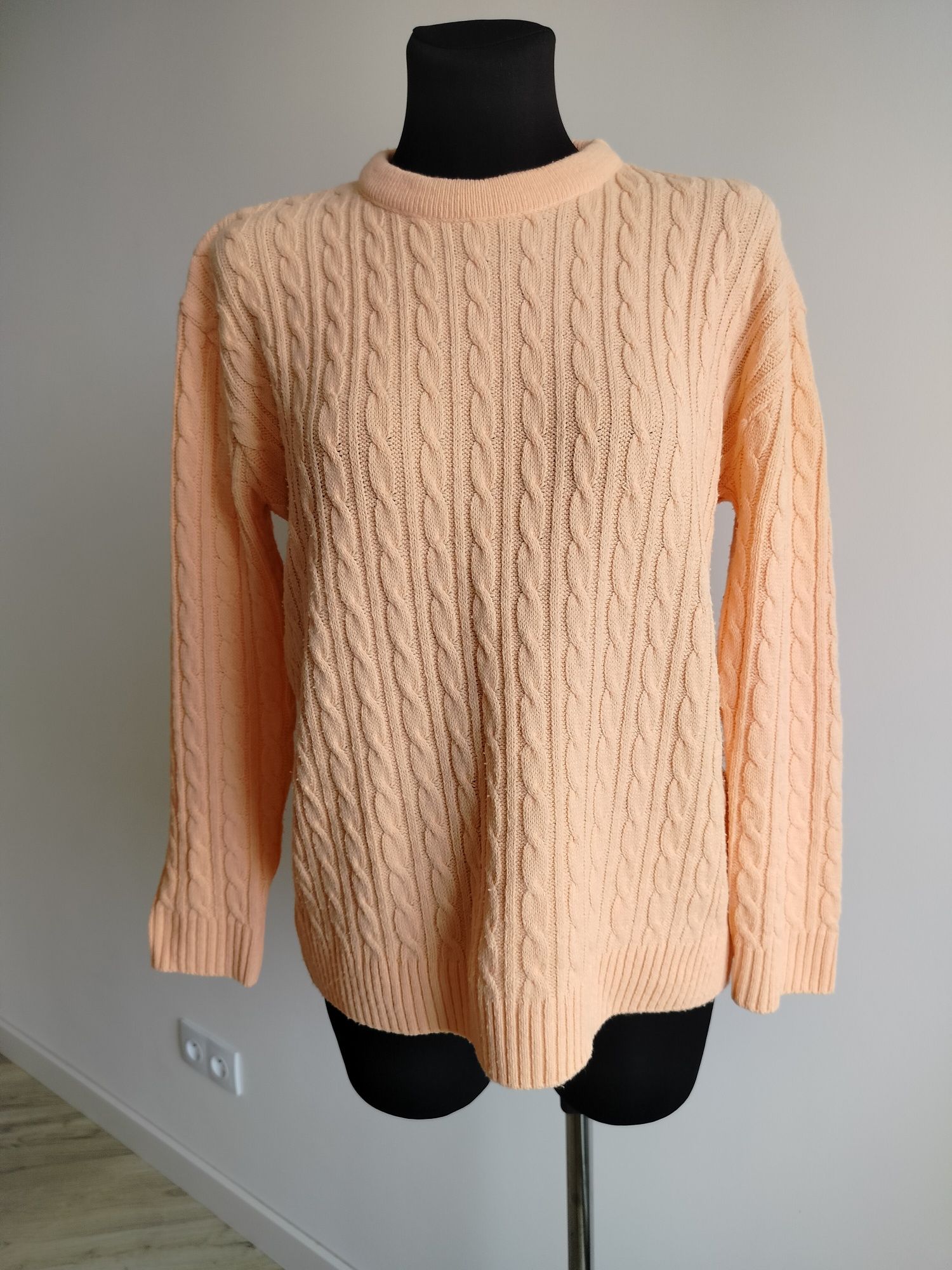 Brzoskwiniowy sweter damski Choice rozmiar M/L peach fuzz sweater