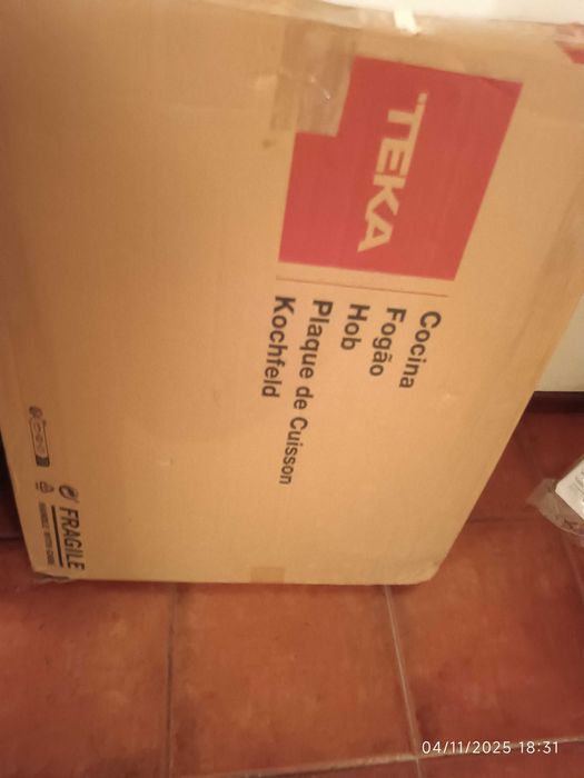 Placa encastravel com tampa