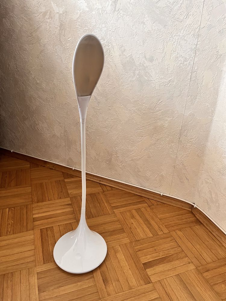 Lampka nocna biurowa