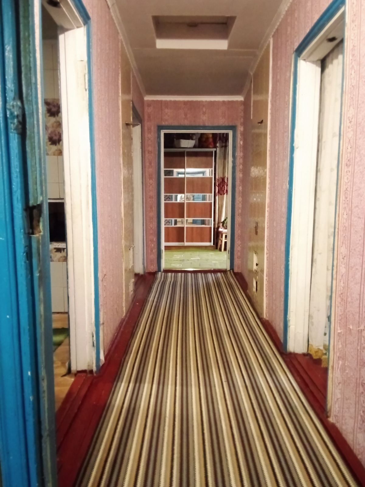 Продаю  будинок в с. Пристанційне
