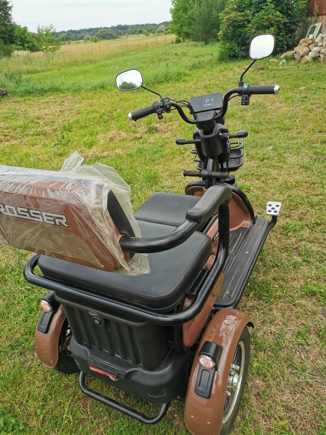 Електроскутер триколісний Crosser TR1 600W 20АН