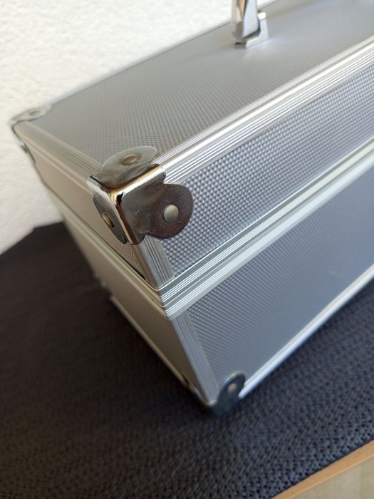 Skrzynka przenośna narzędziowa Duża Alu. wielofunkcyjna 36x15x15,5 cm