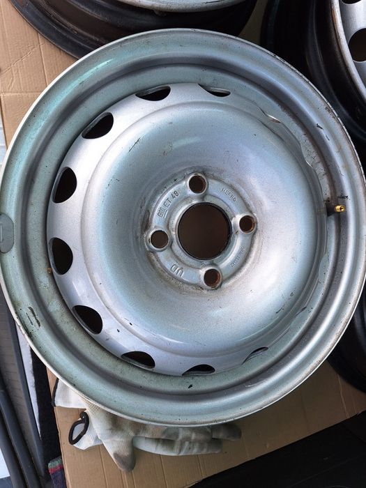Felgi Opel Meriva 14 cali stalowe 4 szt ET 49 -  4x100 ładne kpl