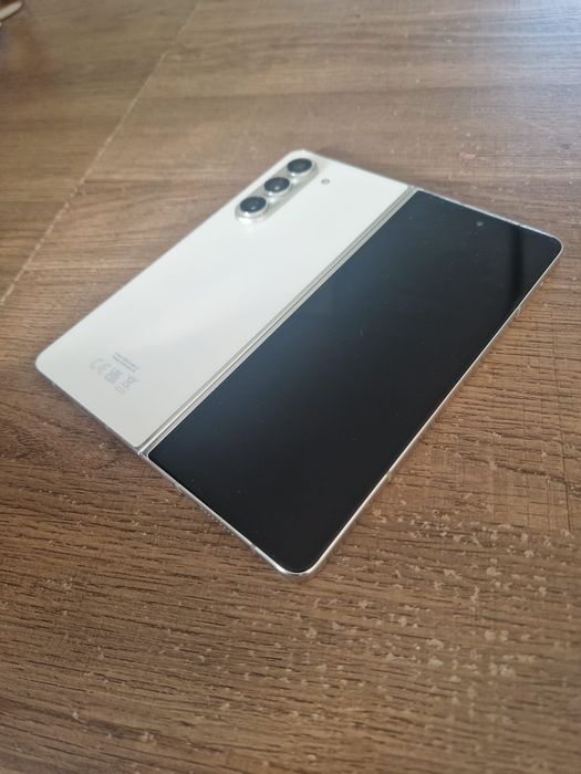 Samsung Z fold 5 512GB