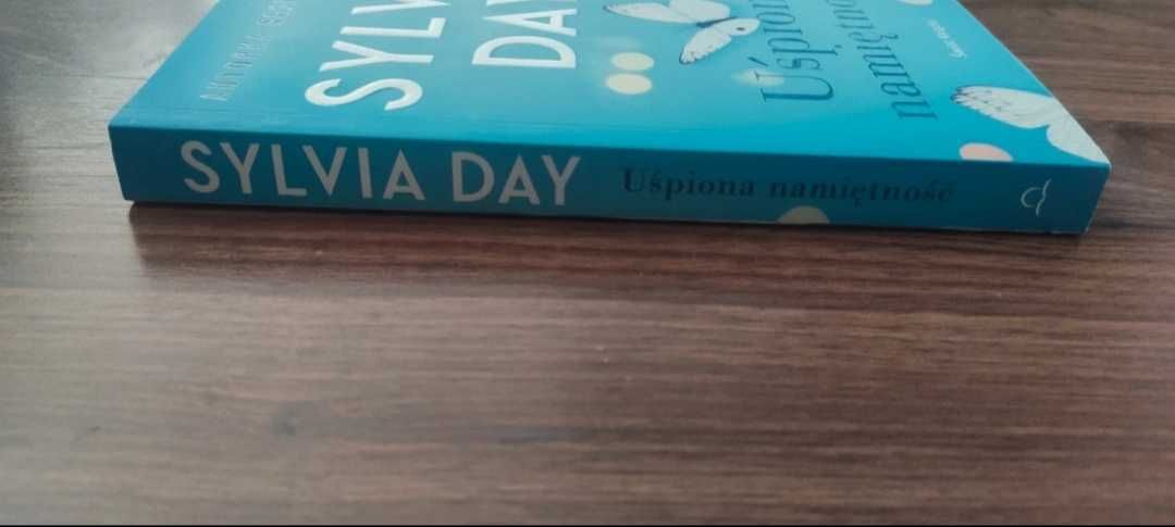 Książka "Uśpiona namiętność" Sylvia Day