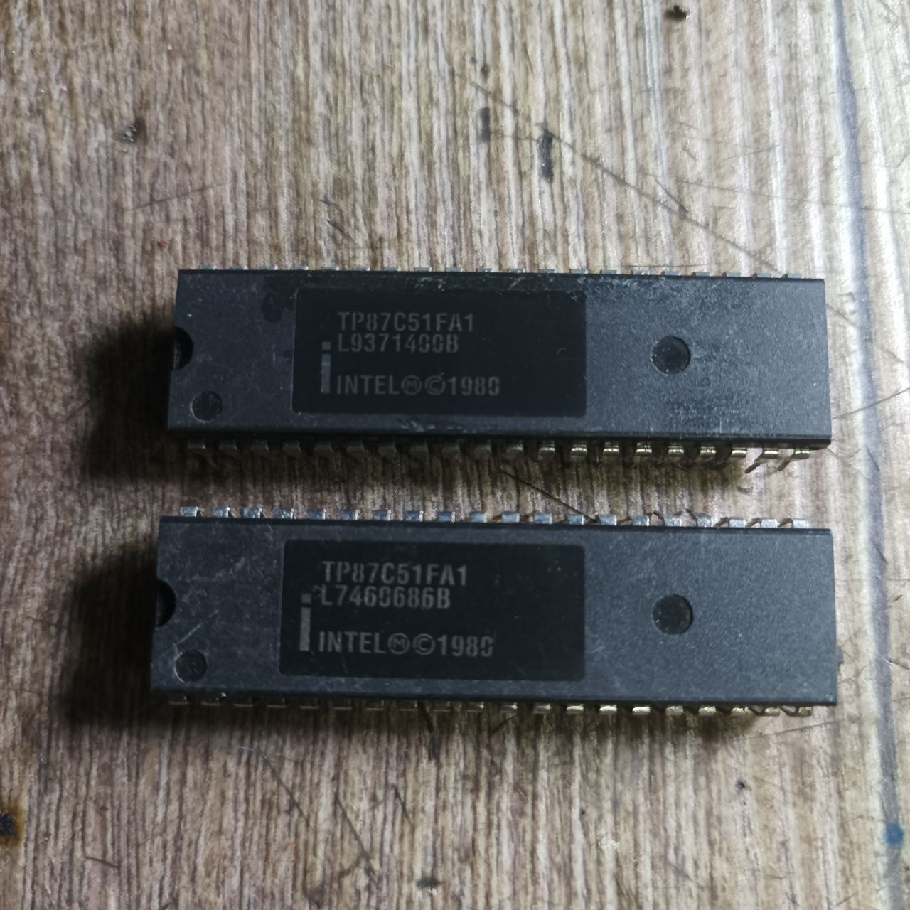 Intel PB8255A-5 TP87C51FA1