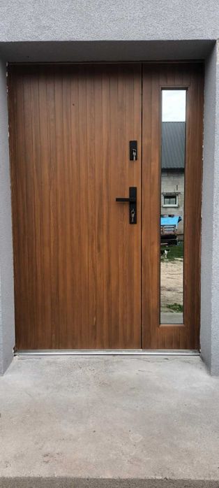 Drzwi zewnętrzne i wewnętrzne, usługi stolarskie ,stolarz