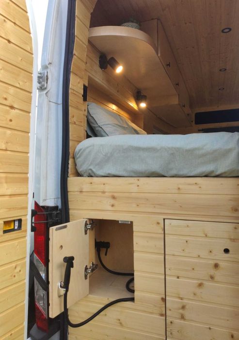 Autocaravana Campervan Ford Transit MK8