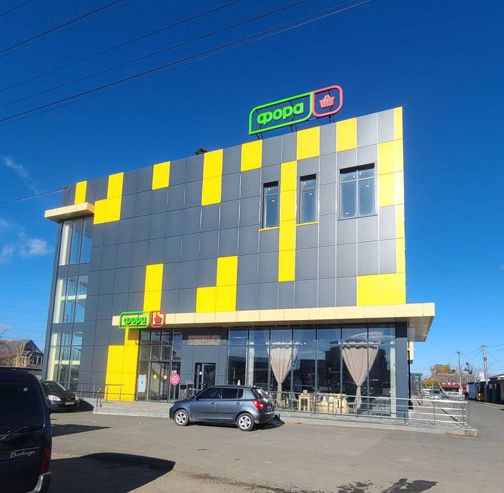 1000 кв.м. в серці смт Летичів під твій бізнес!!!