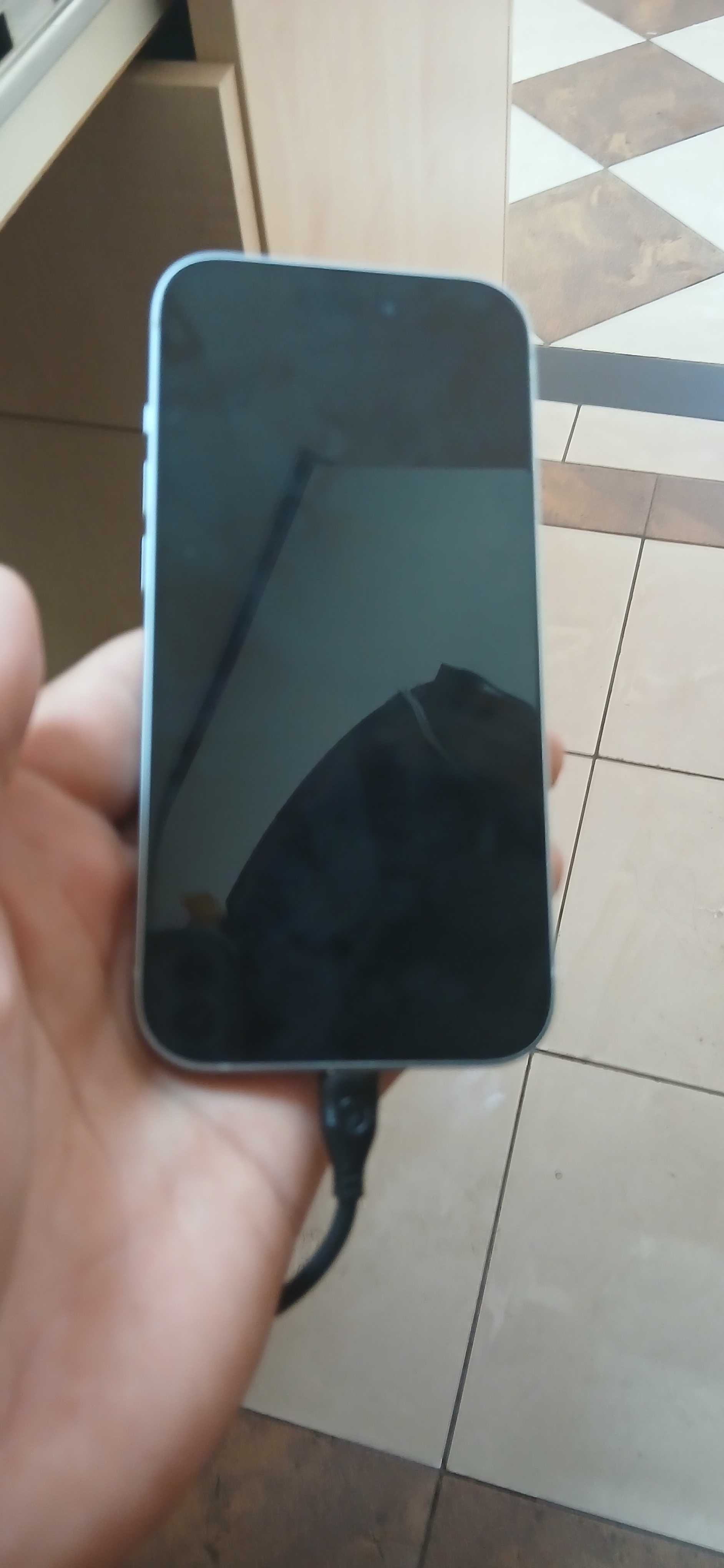Iphone 15 128gb blue оригінал, з заводськими пломбами акб 100