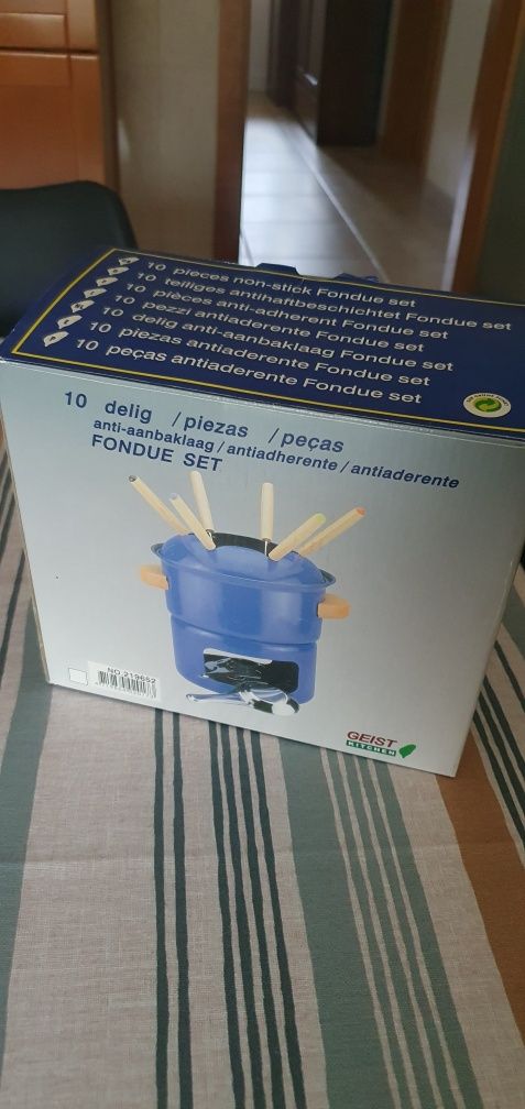 Fondue Set antiaderente, Geist Kitchen