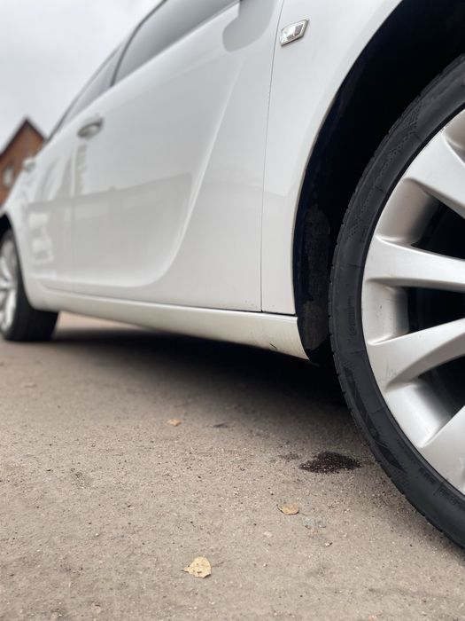 Opel Insignia Sports Tourer 1.6TDI АВТОМАТ