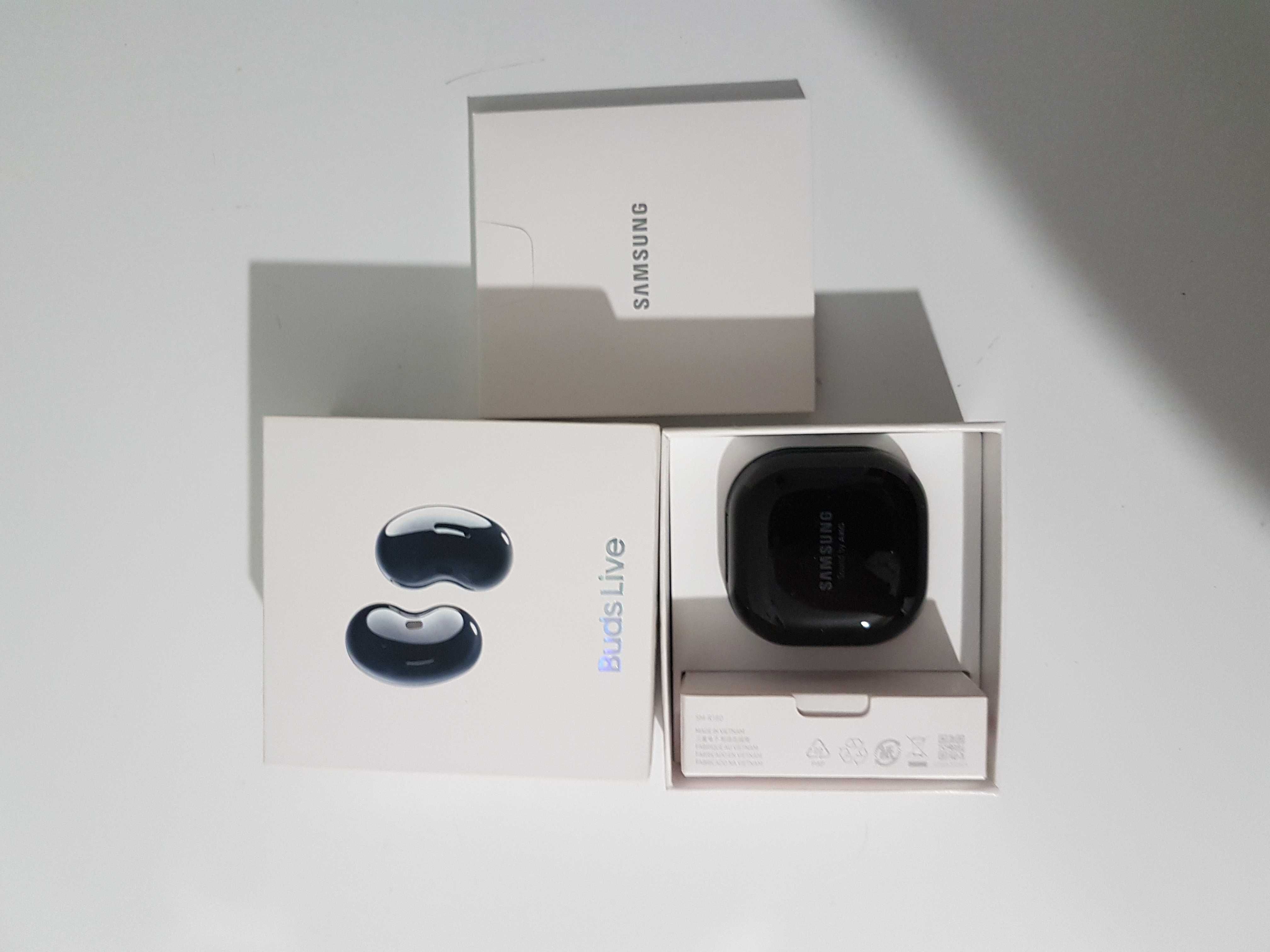 Наушники Samsung Galaxy Buds Live Mystic Black