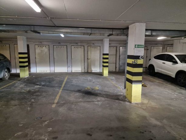 Miejsce parkingowe w garażu podziemnym - Piaseczno, Warszawska 30