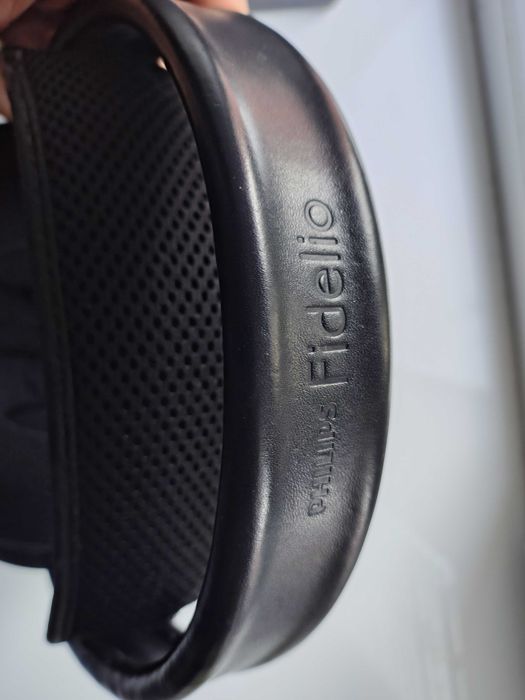Навушники Philips Fideo X2HR
