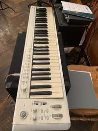 Міді клавіатура синтезатор Korg K61p