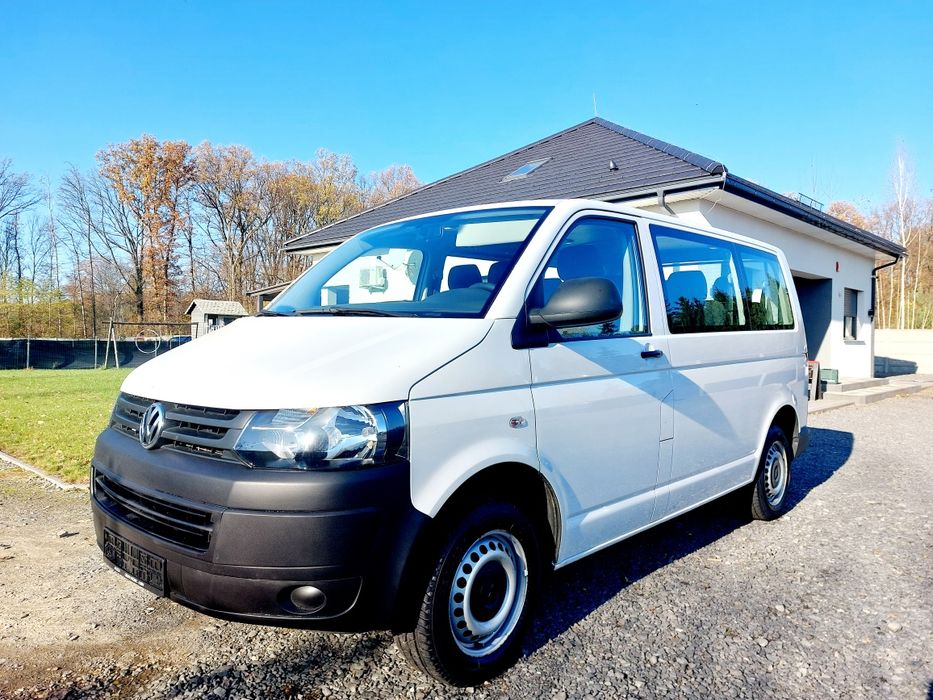Vw t5 lift 9 osobowy 176 tkm