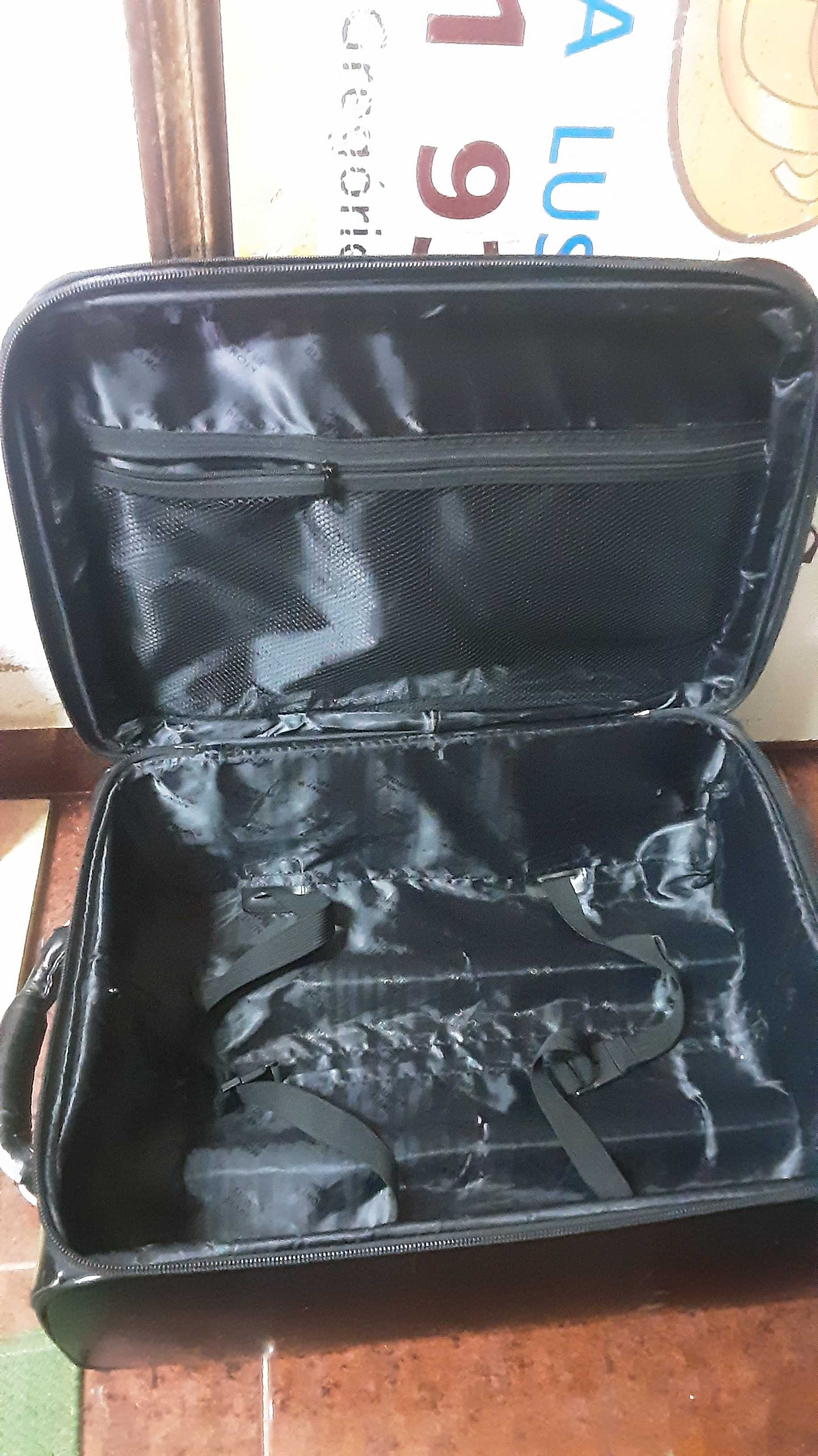 Mala viagem em pele Mont Blanc 53x37cm