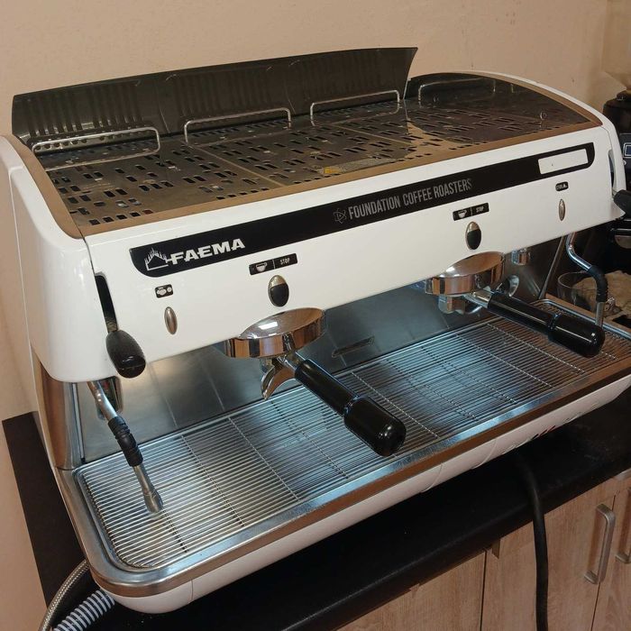 Професійна кавоварка Faema E92  після ТО