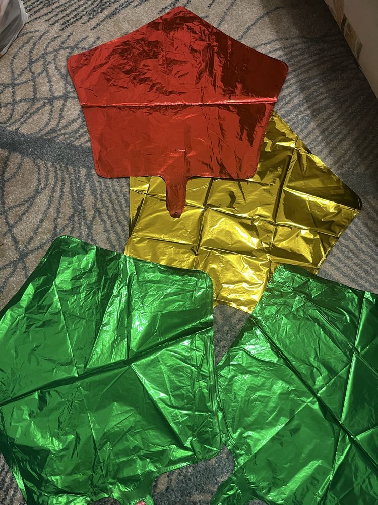 Воздушный шар миньйон