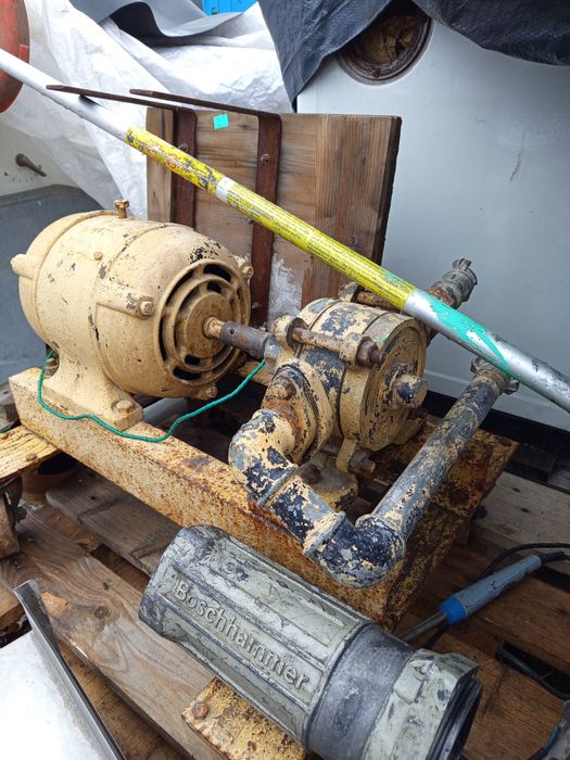 Pompa silnikowa boschammer