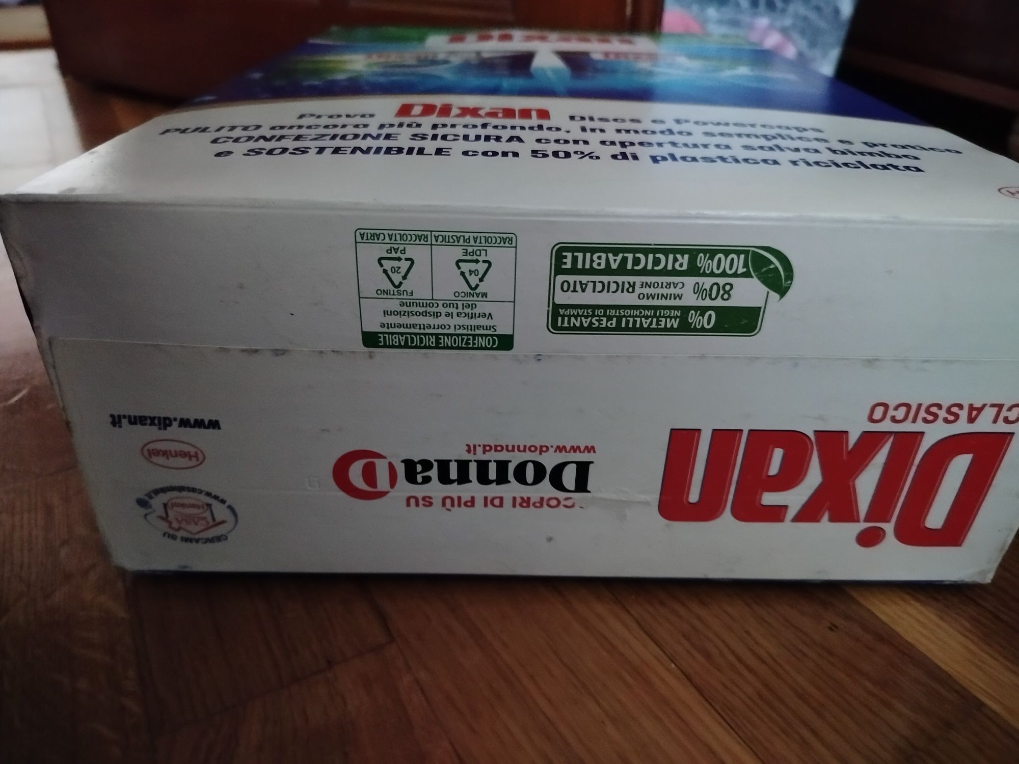 Пральний порошок Dixan