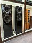 Fyne Audio F703 piano black