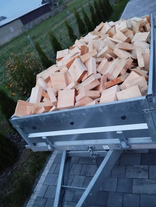 Drewno opałowe sosnowe