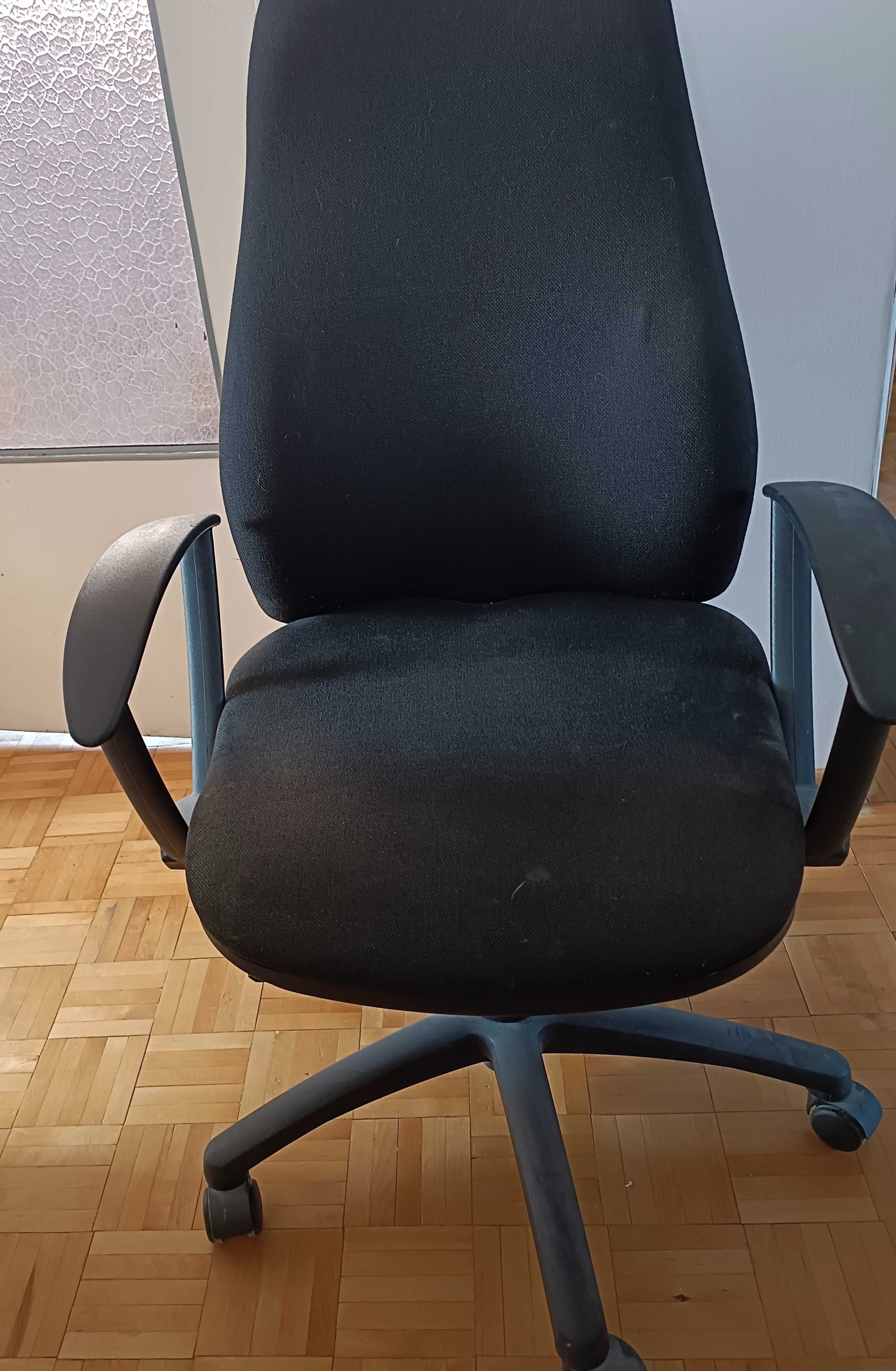 Krzesło obrotowe do komputera