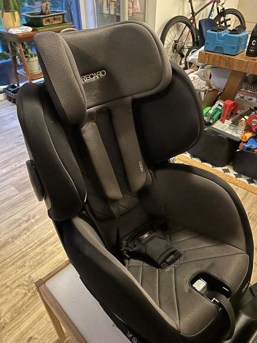FOTELIK. Recaro ZERO.1 Elite Carbon Black fotelik samochodowy