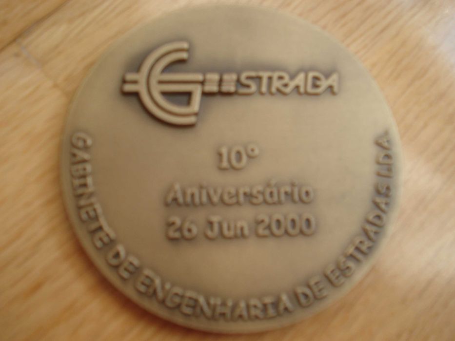 2 Medalhas comemorativas (Portes incluídos)