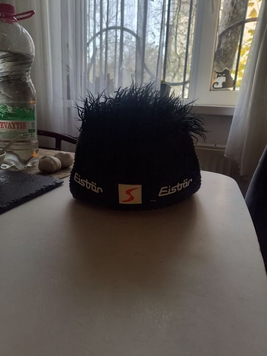 Шапка прикол тепла зимова