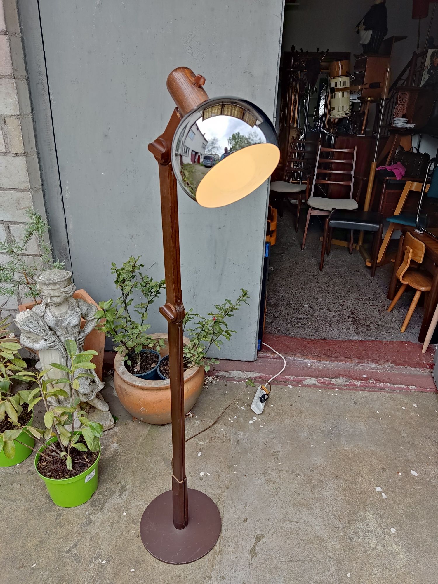 Lampa podłogowa firmy Temde lata 70 te Niemcy vintage design