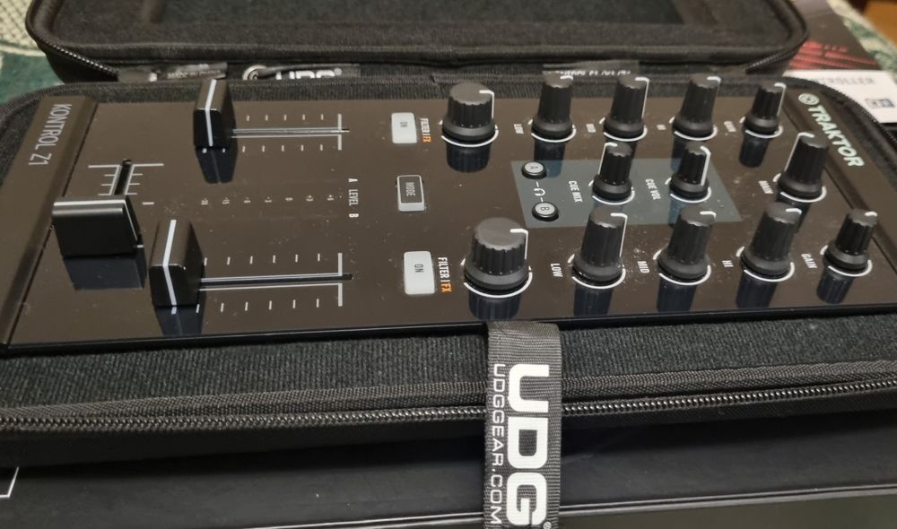 NI Traktor Z1+X1 + licença do software