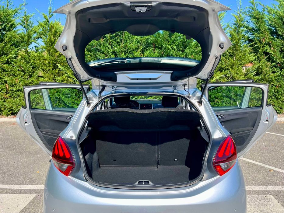 Peugeot 208 1.6 BlueHDi Style