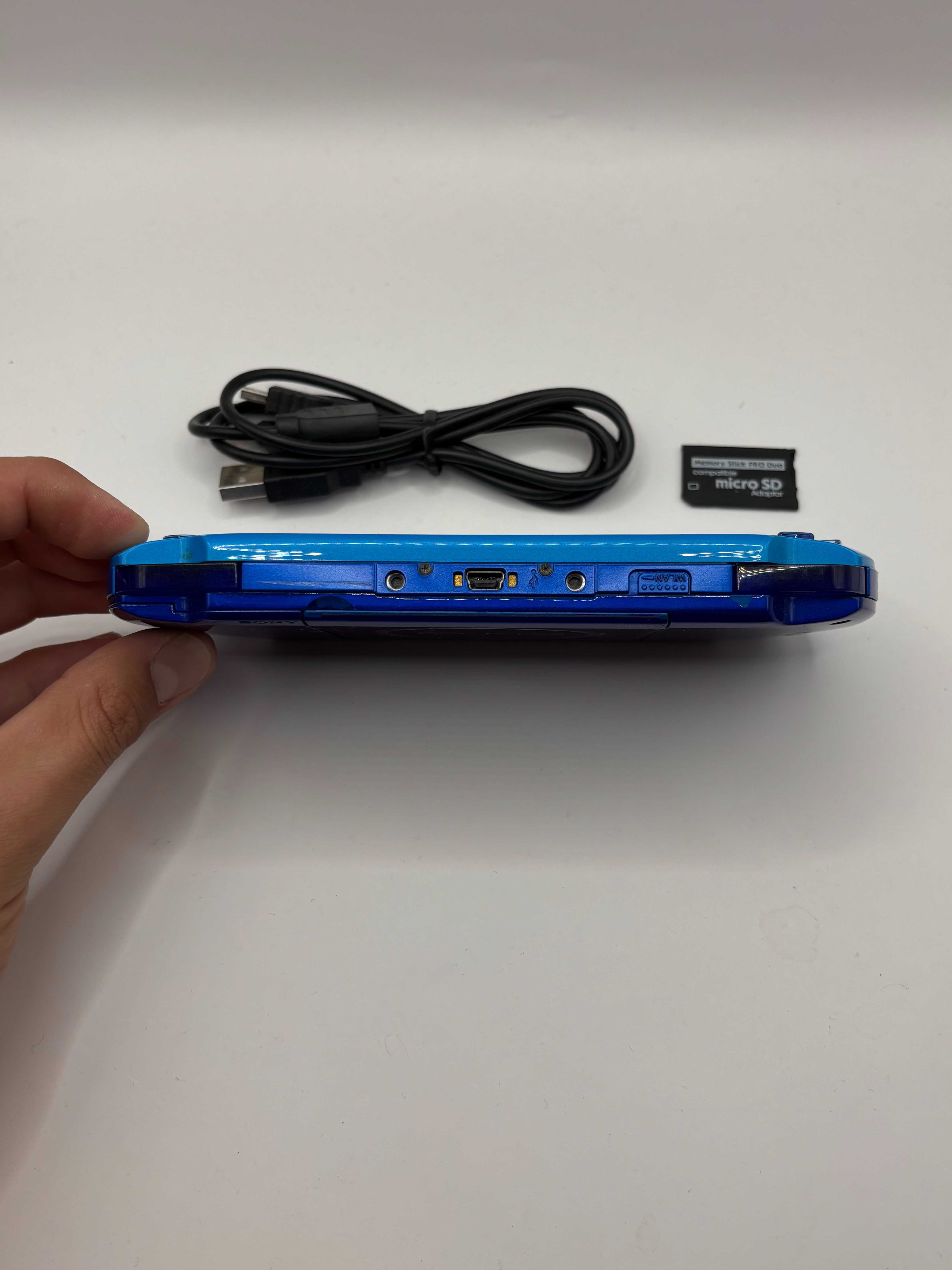 niebiska konsola PSP 3000 slim + adapter + kabel stan bardzo dobry