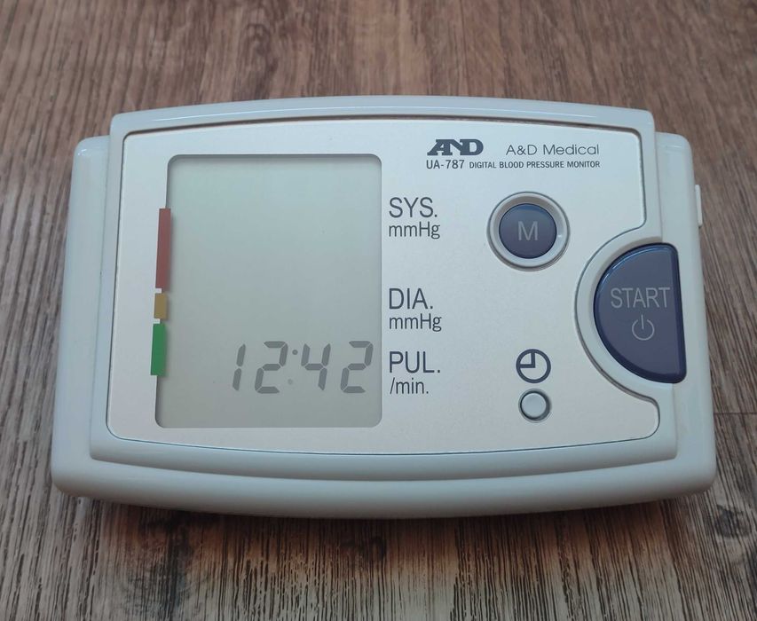 Тонометр автоматический AND UA-787 Япония Тонометр автоматичний Японія