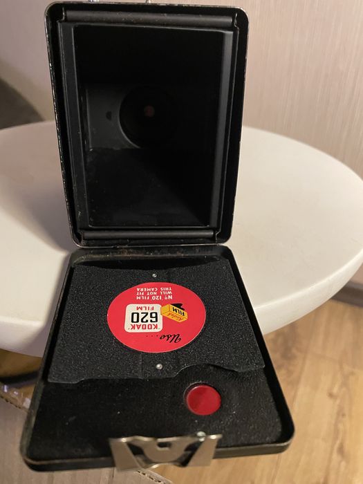 Фотокамера Kodak Six 20 Brownie D